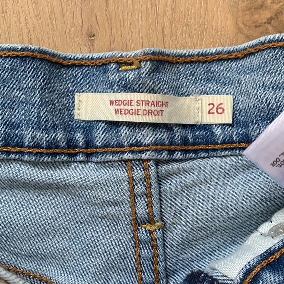 Levi Wedgie Straight Leg Jeans - Picture 5 of 7